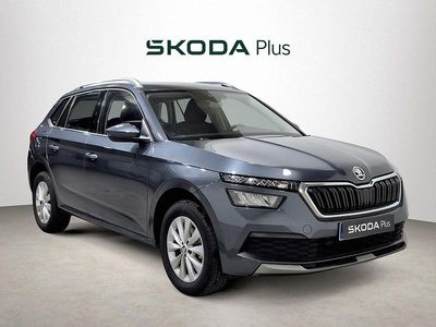 Usado Skoda Kamiq Ambition 110 CV (80 kW) 2022 Gris SUV