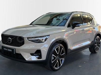 Usado Volvo XC40 Ultra 197 CV (144 kW) 2024 Gris / plata SUV