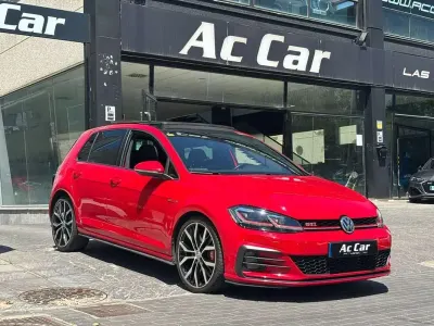 Usado VW Golf VII GTI 245 CV (180 kW) 2019 Rojo Utilitario