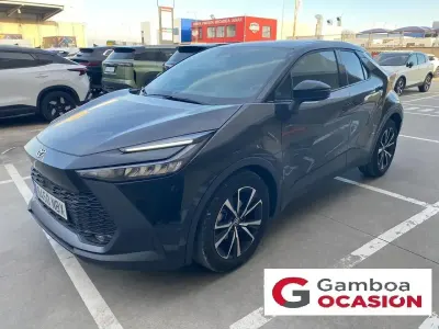Begagnad Toyota C-HR Advance 140 HK (102 kW) 2025 Svart SUV