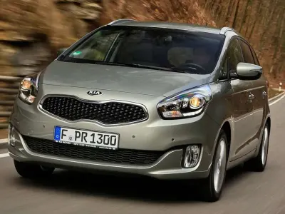 Usado Kia Carens 135 CV (99 kW) 2016 Negro Monovolumen