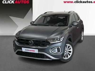 Usado VW T-Roc Life 151 CV (111 kW) 2024 Gris SUV
