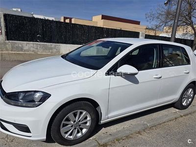 Usado VW Golf VII Advance 115 HP (84 kW) 2017 Branco Sedan