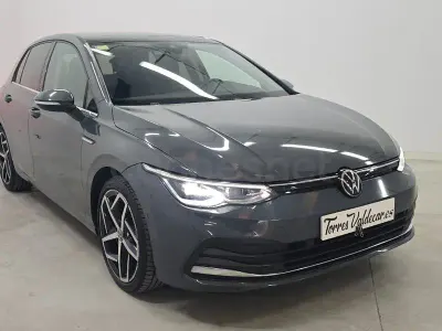 Usado VW Golf VII Style 150 CV (110 kW) 2020 Gris / plata Berlina
