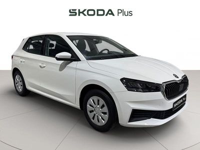 Blanco Usado 2022 Skoda Fabia Active Utilitario | 13.990 € (Precio justo)