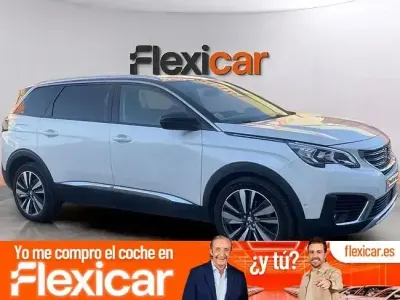 Usado Peugeot 5008 Allure 130 CV (95 kW) 2019 Blanco SUV