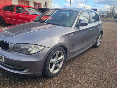 Gris / plata Usado 2010 BMW 118 Utilitario | 6999 € (Precio justo)