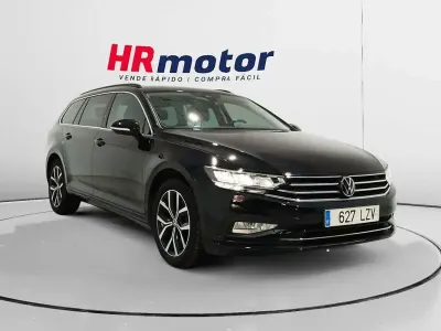 Usado VW Passat Business 151 CV (111 kW) 2022 Negro Familiar