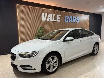 Usado Opel Insignia Business 110 CV (80 kW) 2018 Blanco Berlina