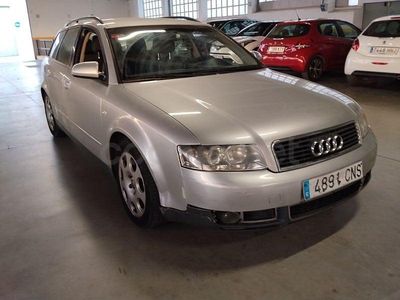 Usado Audi A4 163 CV (119 kW) 2003 Gris / plata Familiar