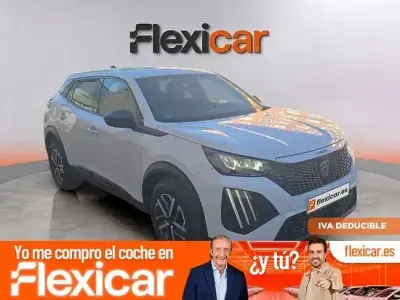 Usado Peugeot 2008 Active 100 CV (73 kW) 2023 Gris SUV