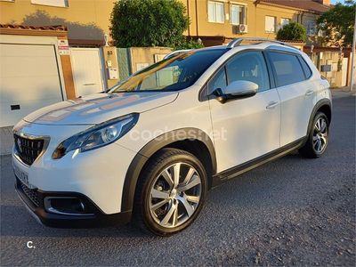 Usado Peugeot 2008 Allure 110 CV (80 kW) 2018 Blanco SUV