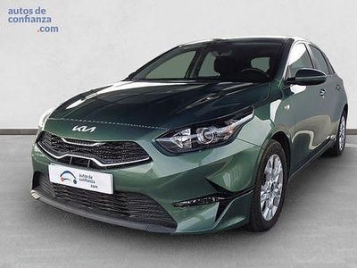 Verde Usado 2024 Kia Ceed Utilitario | 18.900 € (Precio justo)