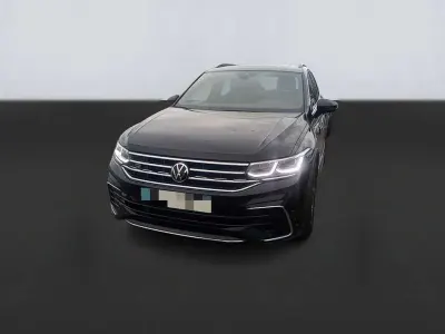 Usado VW Tiguan R-line 150 CV (110 kW) 2022 Negro SUV