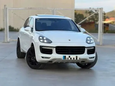 Usado Porsche Cayenne Turbo 520 CV (382 kW) 2015 Blanco SUV