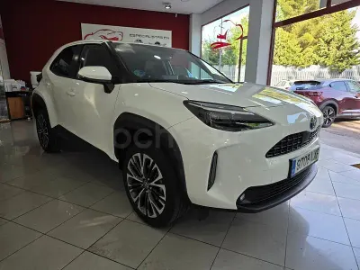 Usado Toyota Yaris Cross Style 116 CV (85 kW) 2022 Blanco SUV