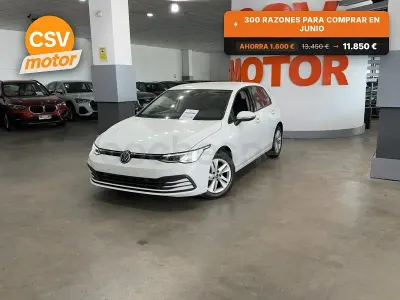Usado VW Golf VIII Life 110 CV (80 kW) 2020 Blanco Berlina