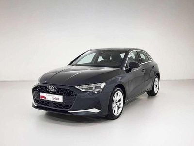 Usado Audi A3 Sportback Advanced 116 CV (85 kW) 2024 Gris Utilitario