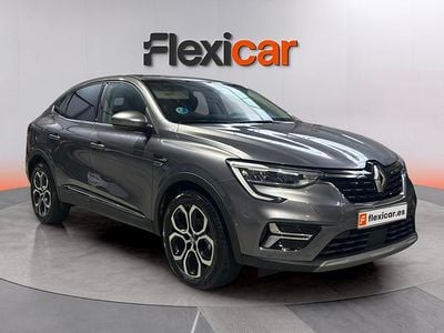 Begagnad Renault Arkana Techno 145 HK (106 kW) 2023 Grå SUV