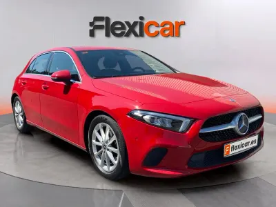 Usado Mercedes A180 116 CV (85 kW) 2019 Rojo Berlina
