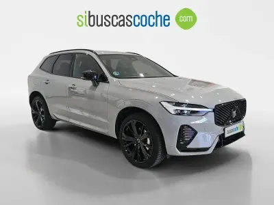 Usado Volvo XC60 Plus 250 CV (183 kW) 2025 Gris/plata SUV