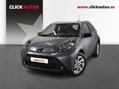 Usado Toyota Aygo X Play 72 CV (52 kW) 2025 Gris SUV