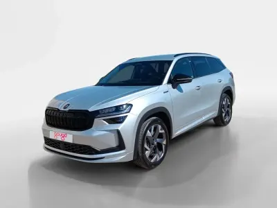 Usado Skoda Kodiaq SportLine 150 CV (110 kW) 2025 Gris SUV