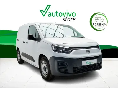 Usado Fiat Doblò Style 100 kW (136 HP) 2022 Branco Monovolume
