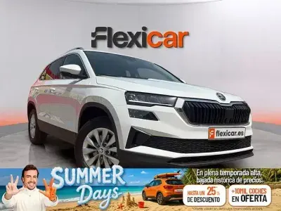 Usado Skoda Karoq Ambition 150 CV (110 kW) 2023 Blanco SUV