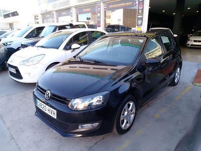 Usado VW Polo Advance 70 CV (51 kW) 2014 Negro Berlina
