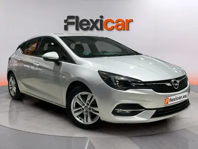 Usado Opel Astra GS Line 131 CV (96 kW) 2020 Gris Berlina