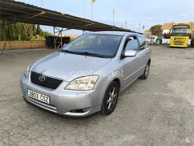 Käytetty Toyota Corolla Sol 116 HP (85 kW) 2004 Harmaa Sedan