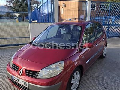 Usado Renault Scénic II Dynamique 105 CV (77 kW) 2005 Rojo Monovolumen