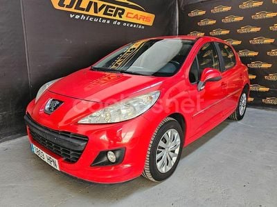 Rojo Usado 2013 Peugeot 207 Berlina | 6600 € (Precio justo)