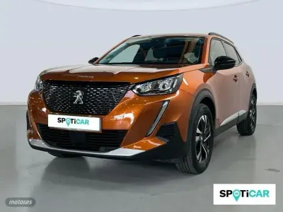 Usado Peugeot 2008 Allure 130 CV (95 kW) 2022 Naranja SUV