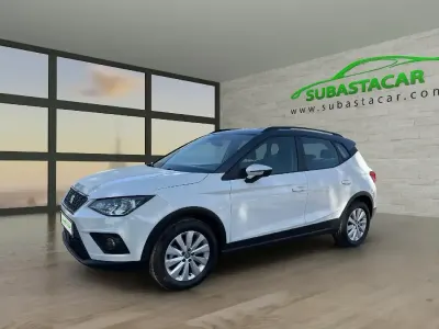 Usado Seat Arona Style 110 CV (80 kW) 2021 Blanco SUV