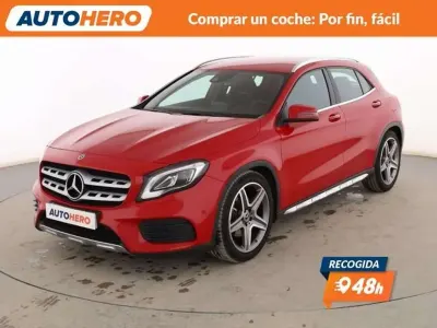 Usado Mercedes GLA220 AMG line 177 CV (130 kW) 2017 Rojo SUV
