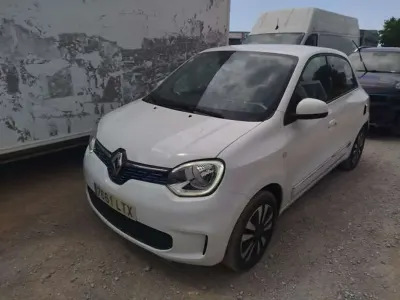 Usado Renault Twingo Zen 60 kW (82 CV) 2021 Blanco Utilitario