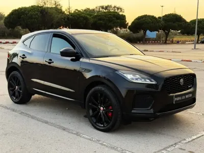 Usado Jaguar E-Pace R-Dynamic 309 CV (227 kW) 2022 Negro SUV