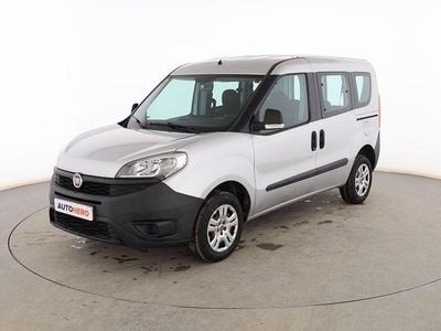 Usado Fiat Doblò Pop 90 CV (66 kW) 2015 Plata Monovolumen