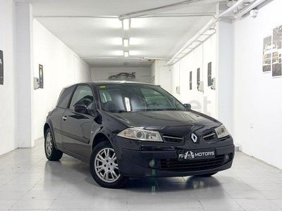 Usado Renault Mégane II Dynamique 105 CV (77 kW) 2008 Negro Berlina