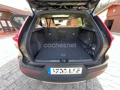 Negro Usado 2019 Volvo XC40 Inscription SUV | 30.200 € (Caro)