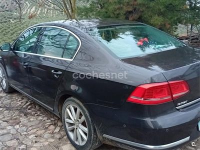 Usado VW Passat Highline 170 CV (125 kW) 2011 Negro Berlina
