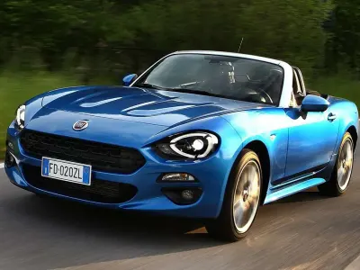 Usado Fiat 124 Spider Lusso 140 CV (102 kW) 2018 Gris Descapotable