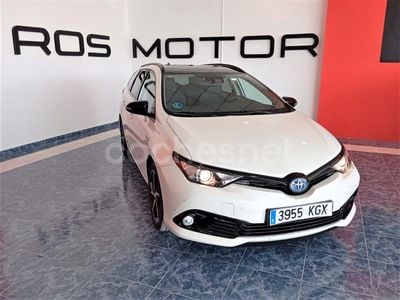 Toyota Auris Hybrid