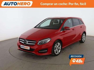 Usado Mercedes B180 116 CV (85 kW) 2018 Rojo Monovolumen