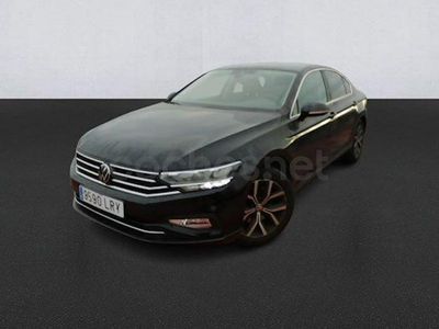 Negro Usado 2021 VW Passat Executive Berlina | 19.500 € (Precio justo)
