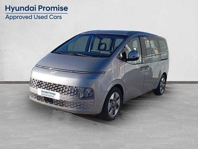 Usado Hyundai Staria 227 CV (166 kW) 2025 Gris Monovolumen