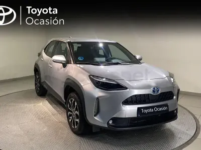 Używany Toyota Yaris Cross Active 116 KM (85 kW) 2022 Szary SUV