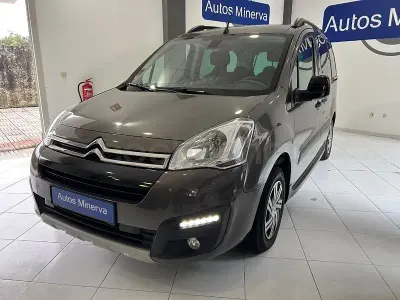 Usado Citroën Berlingo Feel 120 HP (88 kW) 2015 Castanho Monovolume